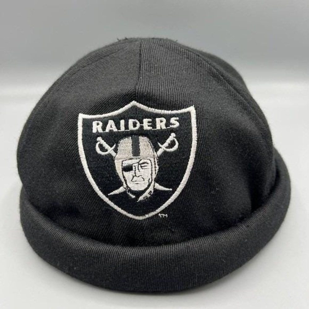 Vintage Cuffed Las Vegas Raiders S/M 7 1/4 - 7 3/8 AJD Fitted Beanie Hat Docker
